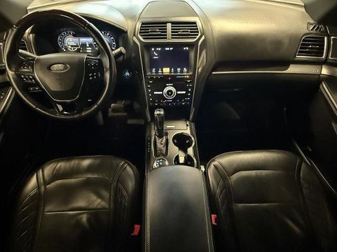 Certified 2019 Ford Explorer Platinum image 14