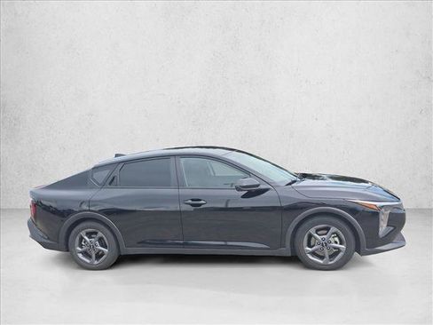 Used 2025 Kia K4 FWD image 4
