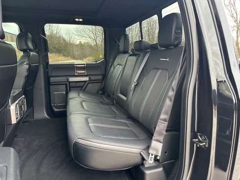 Used 2016 Ford F150 Platinum w/ Equipment Group 701A Luxury image 11