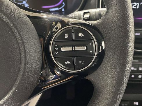 Used 2023 Kia Soul S FWD image 22