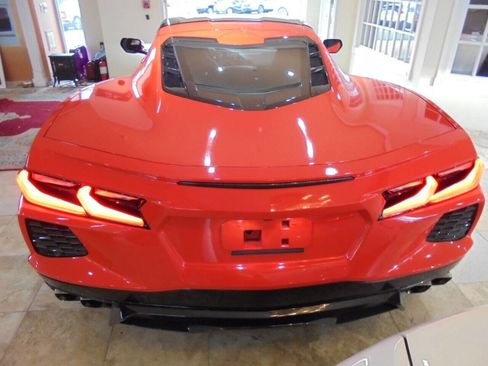 Used 2021 Chevrolet Corvette Stingray Coupe w/ 1LT image 7