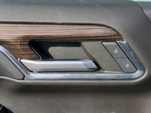 Used 2023 Chevrolet Silverado 1500 RST image 18