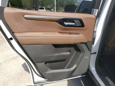 New 2026 Chevrolet Tahoe High Country w/ Sun And Tow Package AWD/4WD image 15