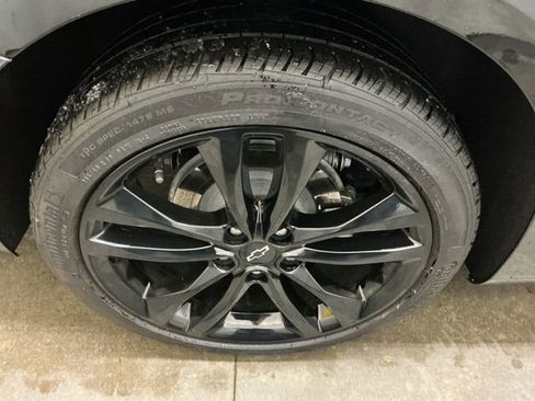 Used 2024 Chevrolet Malibu LT w/ Midnight Edition image 14