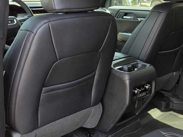 New 2026 GMC Acadia Elevation w/ Black Edition FWD image 31