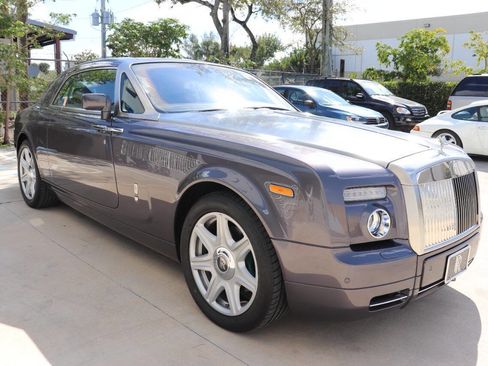Used 2009 Rolls-Royce Phantom Coupe image 4