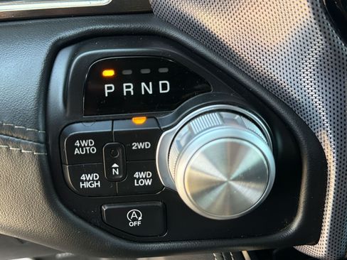 Used 2019 RAM 1500 Limited AWD/4WD image 18