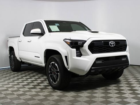 Used 2024 Toyota Tacoma TRD Sport image 24