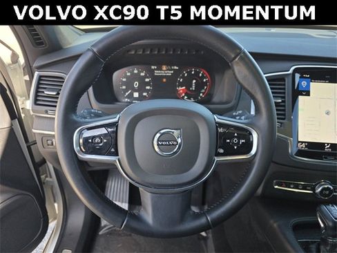 Used 2020 Volvo XC90 T5 Momentum image 29