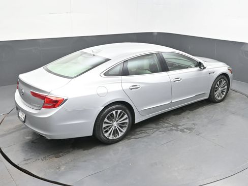 Used 2017 Buick LaCrosse Essence FWD image 37