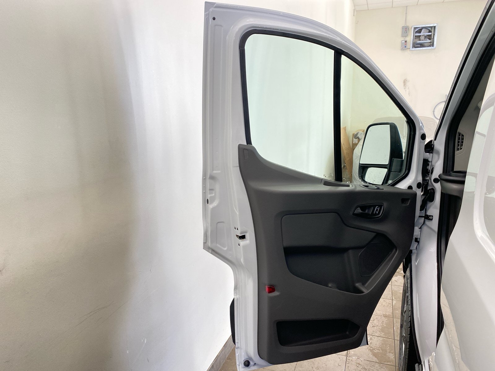 New 2026 Ford Transit 150 Low Roof RWD image 9
