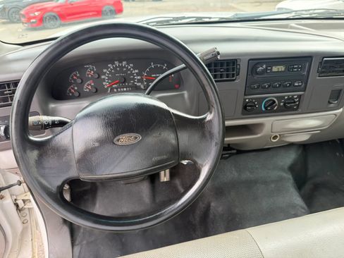 Used 1999 Ford F450 2WD Regular Cab Super Duty image 22