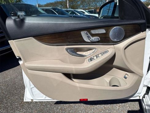 Used 2021 Mercedes-Benz C 300 Sedan w/ Premium Package image 19