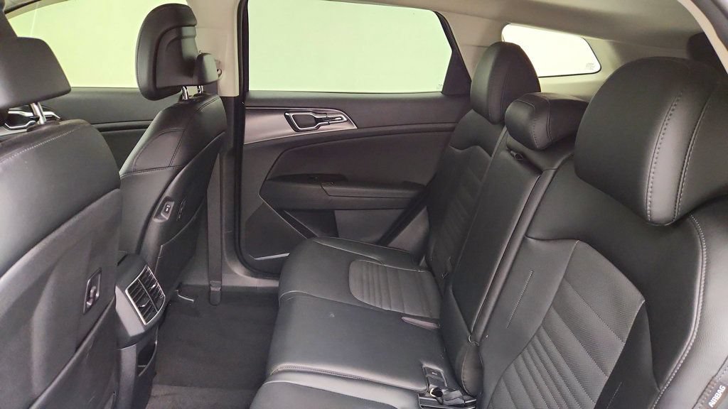 Used 2025 Kia Sportage SX FWD image 20