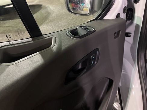 New 2024 Ford Transit 150 Low Roof image 22