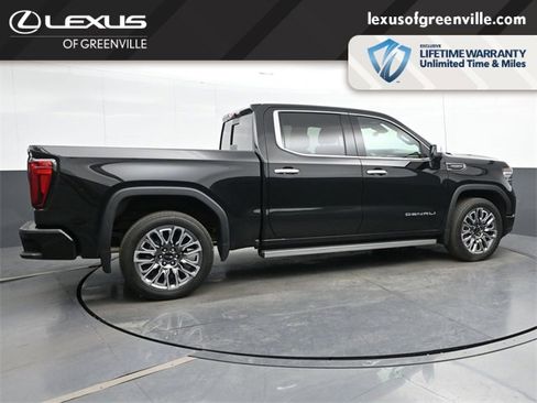 Used 2025 GMC Sierra 1500 Denali Ultimate image 8