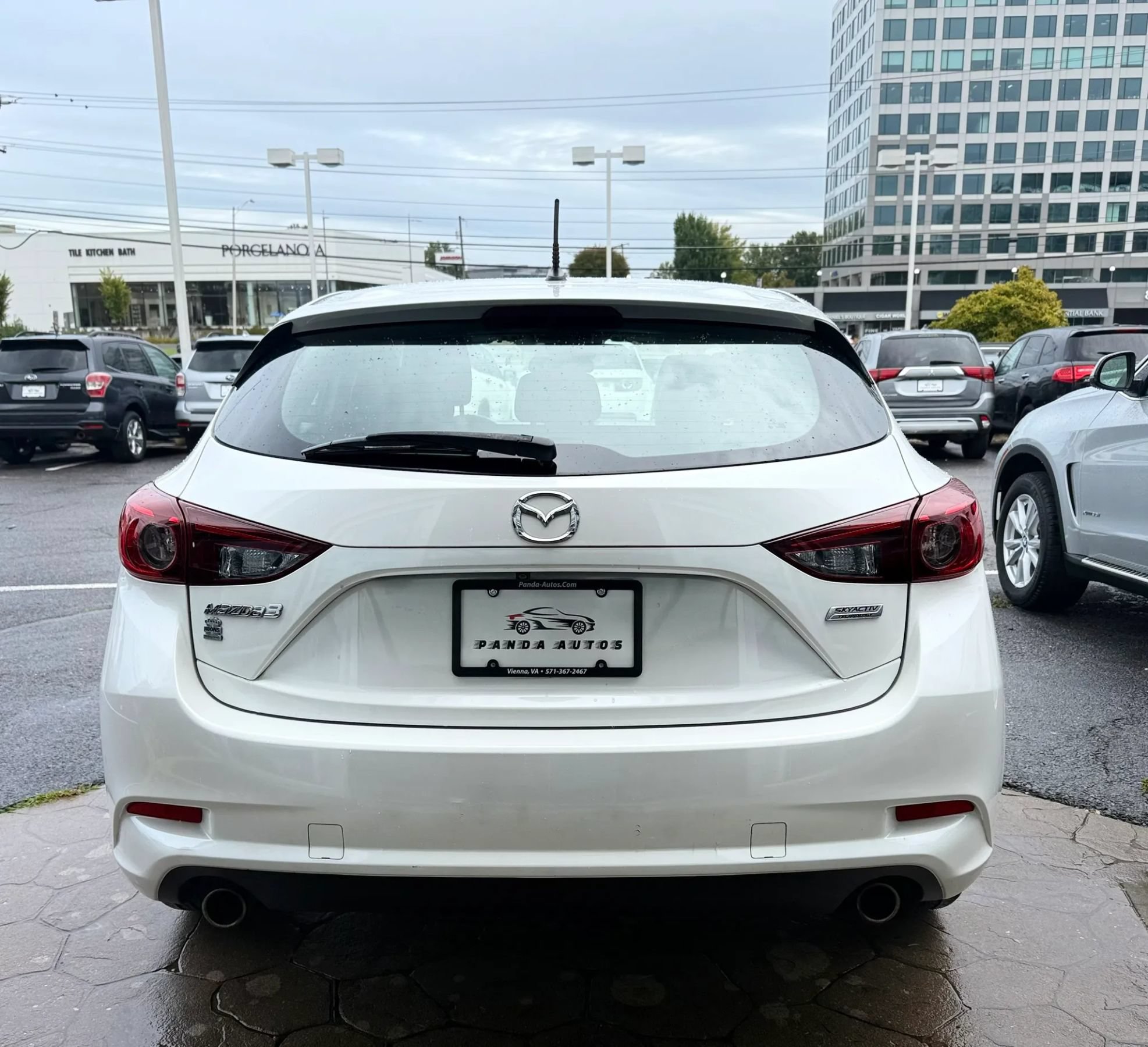 Used 2018 MAZDA MAZDA3 Touring FWD image 6