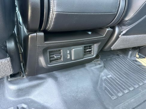 Used 2025 Chevrolet Silverado 2500 LT w/ Convenience Package AWD/4WD image 17