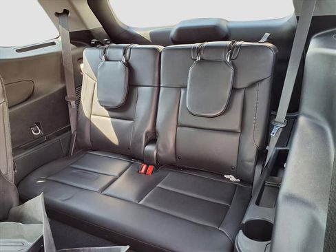 Used 2023 Ford Explorer XLT w/ Equipment Group 202A image 32