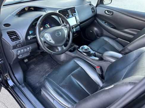 Used 2015 Nissan Leaf SL w/ Premium Package image 13