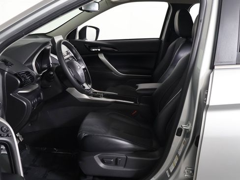 Used 2024 Mitsubishi Eclipse Cross SE image 25