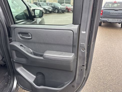 Used 2022 Nissan Frontier S w/ Technology Package image 24