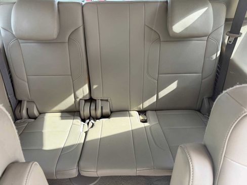 Used 2019 GMC Yukon SLT w/ Open Road Package image 24