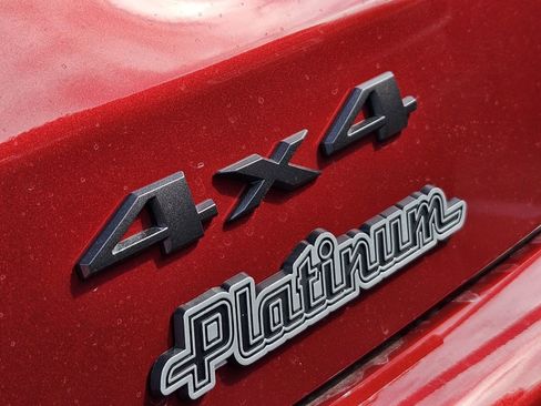 New 2026 Jeep Compass Latitude image 14