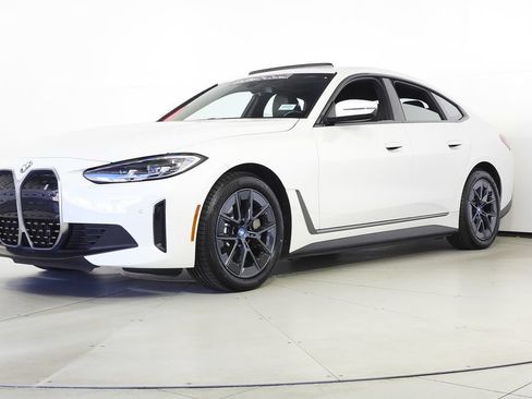 Certified 2023 BMW i4 eDrive40 RWD image 2
