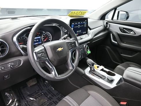 Used 2025 Chevrolet Blazer LT image 19