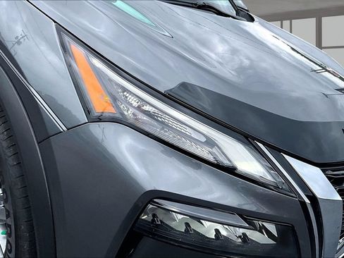 Used 2023 Nissan Rogue S AWD/4WD image 28
