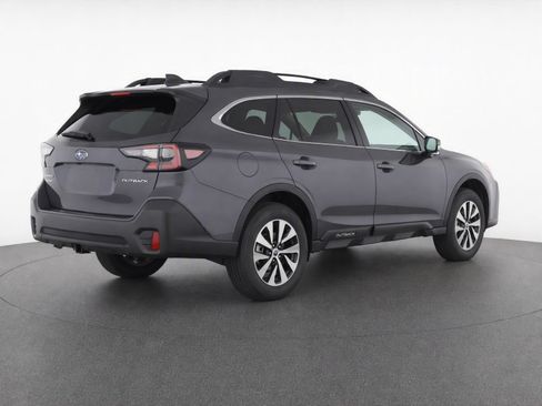 Used 2022 Subaru Outback Premium AWD/4WD image 3