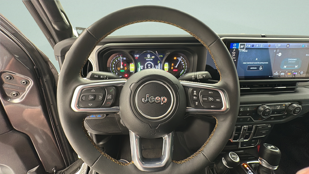 Used 2024 Jeep Wrangler Unlimited Sahara w/ Technology Group AWD/4WD image 14