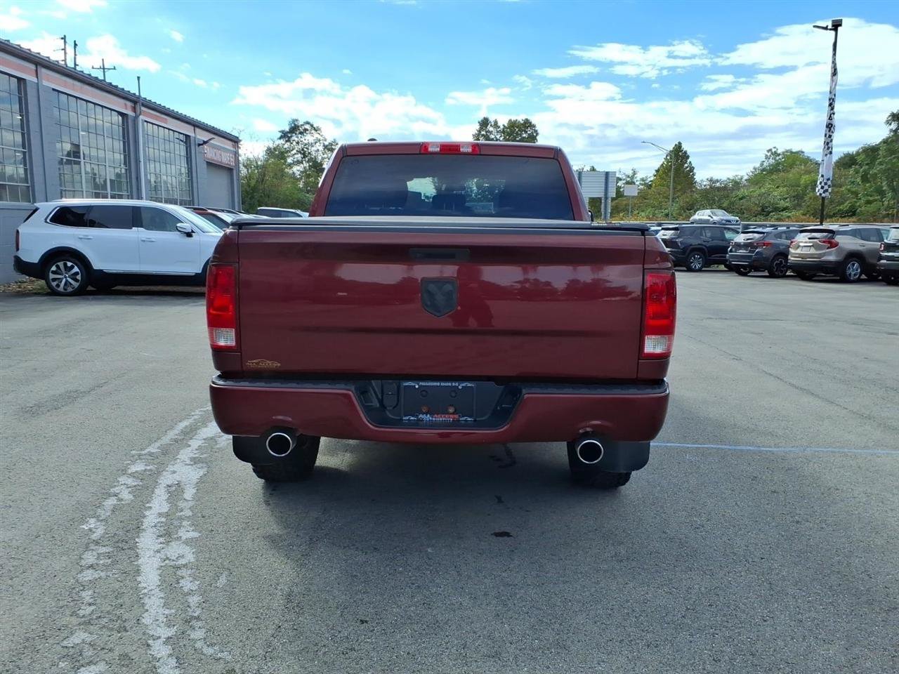 Used 2019 RAM 1500 Express w/ Wheel & Sound Group AWD/4WD image 4