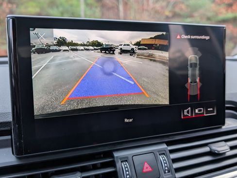 Used 2021 Audi Q5 Premium w/ Convenience Package image 27