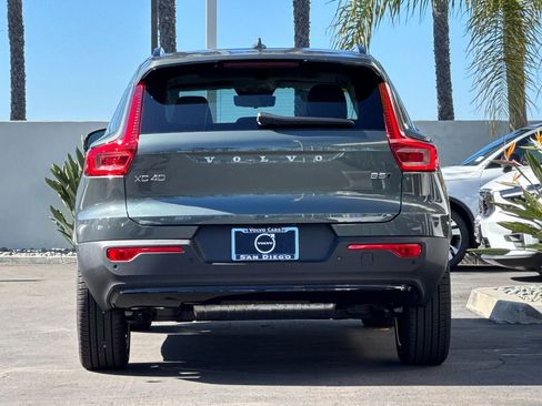 New 2026 Volvo XC40 B5 Ultra image 4