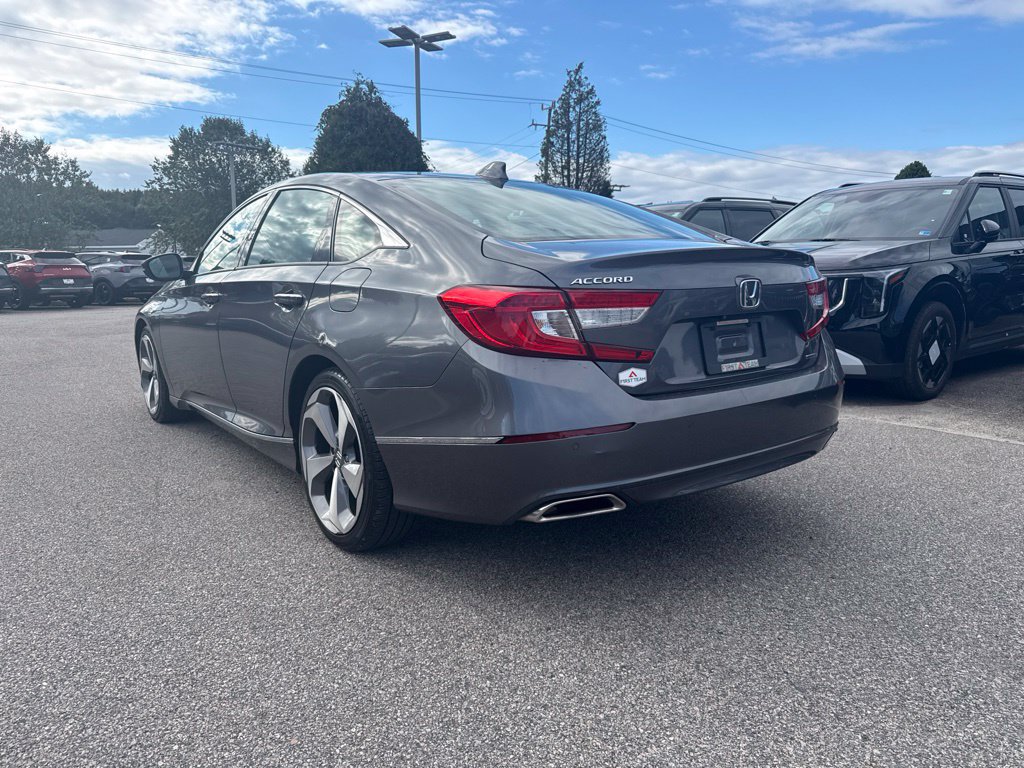 Used 2018 Honda Accord Touring image 3