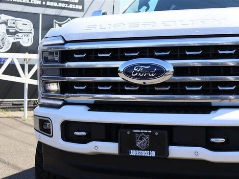 Used 2024 Ford F250 Platinum AWD/4WD image 10