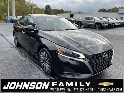 Used 2023 Nissan Altima 2.5 SV