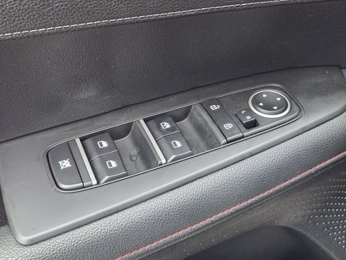 Used 2022 Kia Forte GT image 30