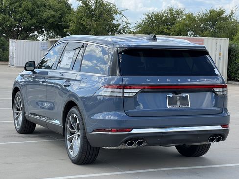 New 2025 Lincoln Aviator Reserve w/ Luxury Package image 7