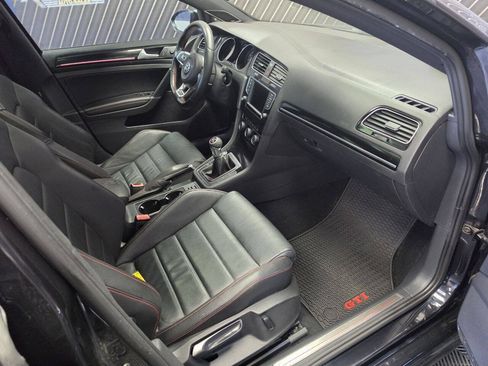 Used 2016 Volkswagen GTI SE FWD image 23