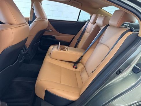 New 2025 Lexus ES 350 w/ Premium Package image 39