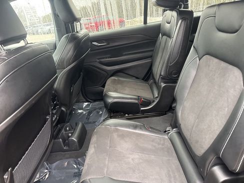 Used 2024 Jeep Grand Cherokee L Altitude image 20