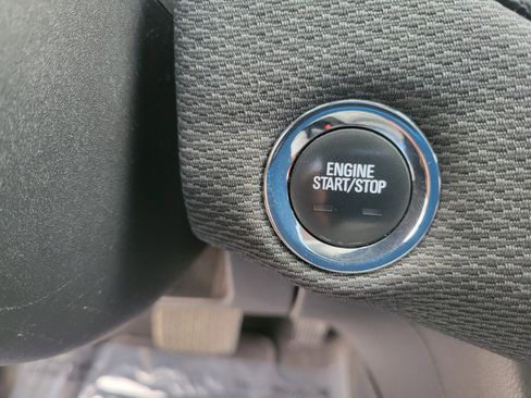 Used 2018 Chevrolet Cruze LT w/ Convenience Package image 38