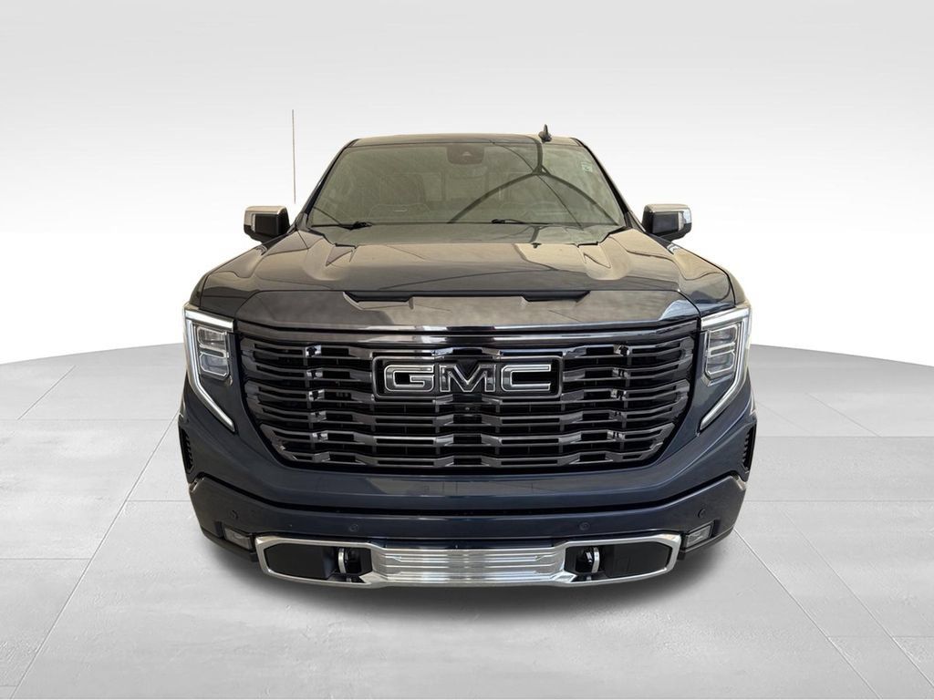 Used 2023 GMC Sierra 1500 Denali Ultimate AWD/4WD image 3