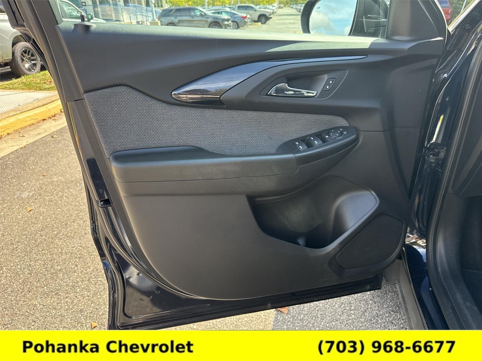 Used 2021 Chevrolet TrailBlazer LT w/ Convenience Package AWD/4WD image 24