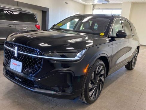 New 2025 Lincoln Nautilus Black Label w/ Jet Appearance Package image 4