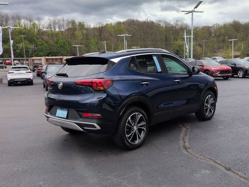 Used 2023 Buick Encore GX Select AWD/4WD image 5