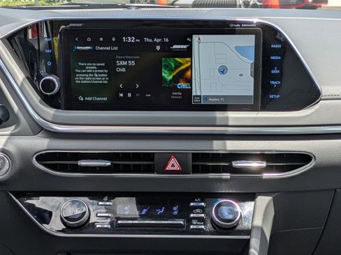 Used 2022 Hyundai Sonata Limited FWD image 16